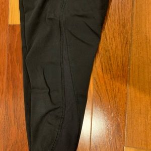 Lululemon leggings size 6